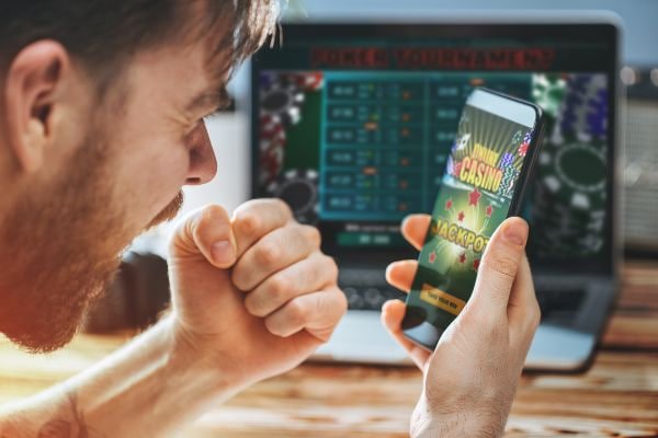 Pengalaman hiburan online dengan live casino dan sports betting bersama token4d